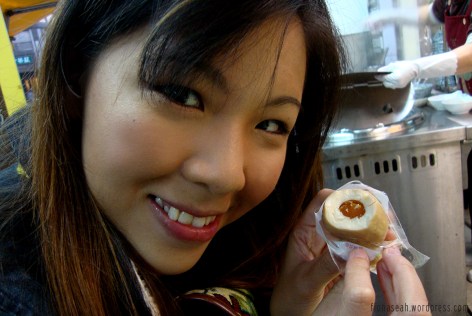 I figured that the picture is only complete with me in it! Hehehehe