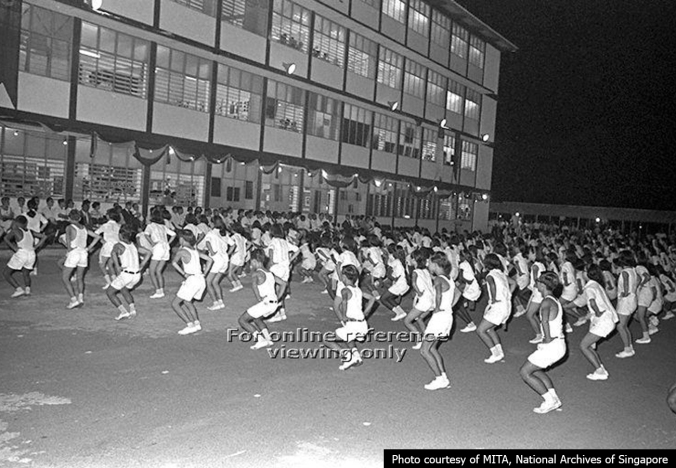 Bukit Ho Swee Secondary opening in 1967 -gmynastic performance