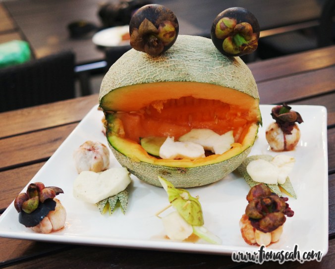 What another top team did. Looks like Elmo, no? :)