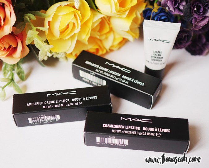 Veluxe à Trois lipsticks and a free sample