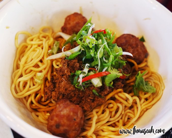 Pork Collar Noodles - Dry