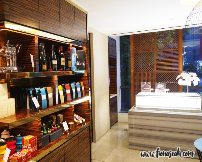 Have a sweet tooth? Get your sugar fix here! Chocolates and cakes are sold in this little space between the Ambrosia and the dining area