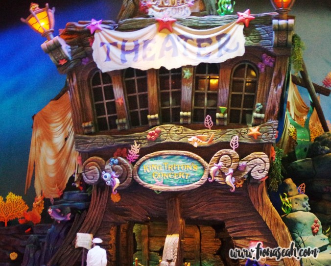 Mermaid Lagoon Theatre! We were just in time for the final show of the day