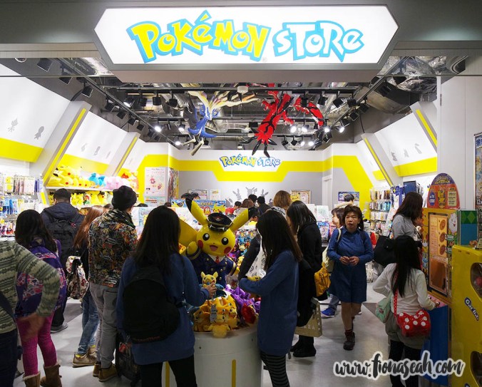 Just when I thought I could leave Tokyo without having to dig deep into my pockets again on my final day, lo and behold, another Pokémon store in the airport! ARGHHHHH STOP TAKING MY MONEY!