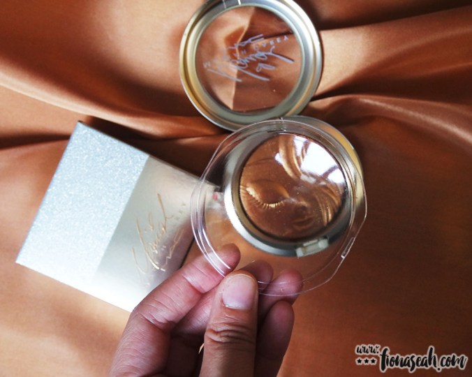 M.A.C X Mariah Carey Extra Dimension Skinfinish in My Mimi (plastic protector)