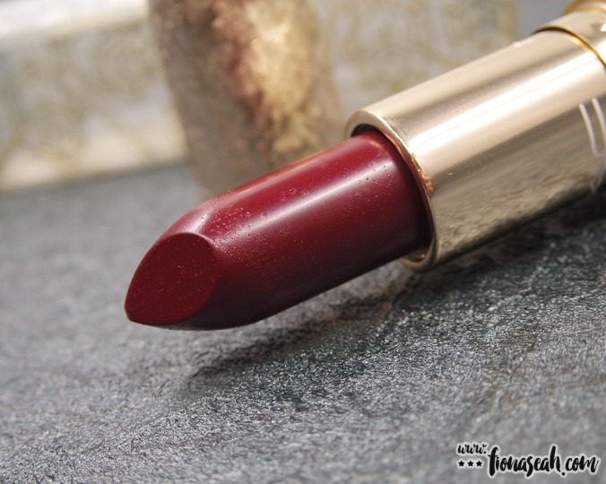 M·A·C Snow Ball lipstick in Elle Bell (US$17.50 / S$33)