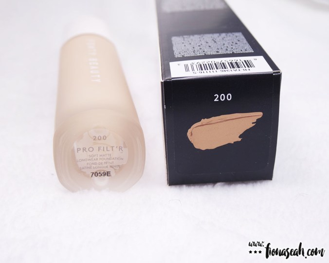 Fenty Beauty Pro Filtr Soft Matte Longwear Foundation in 200