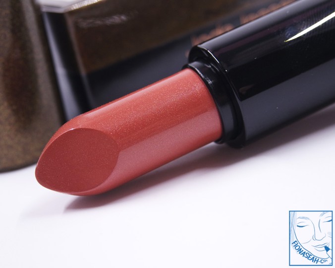 M·A·C × Jade Jagger Mineralize Rich Lipstick in Sunset Pearl (US$25 / S$)