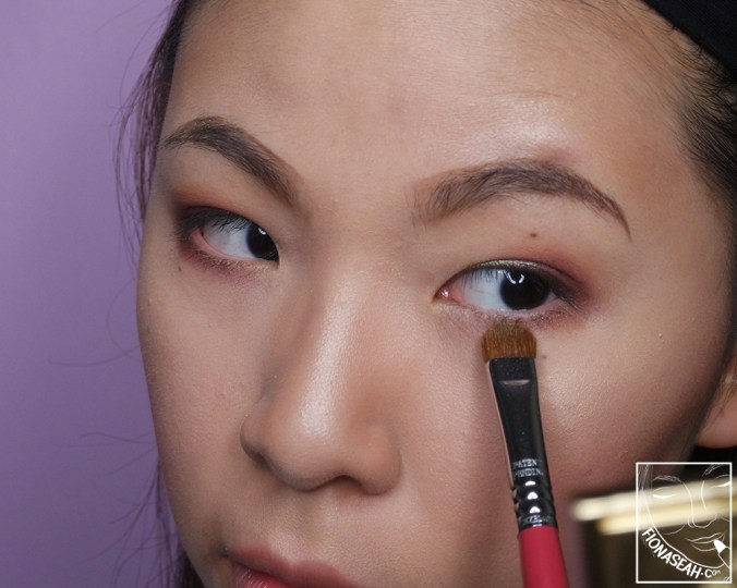 Complete the look with some colours (can be in the same sequence as those on the lid) on the lower lash line