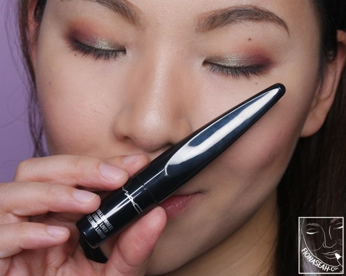 Optional: line the eyes for maximum impact (I'm using the Rollerwheel Liquid Liner which I had reviewed some time ago)