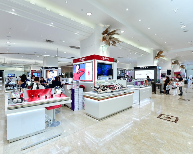 Not a newcomer, but Shiseido has just got a counter revamp! It's so much more spacious now!
