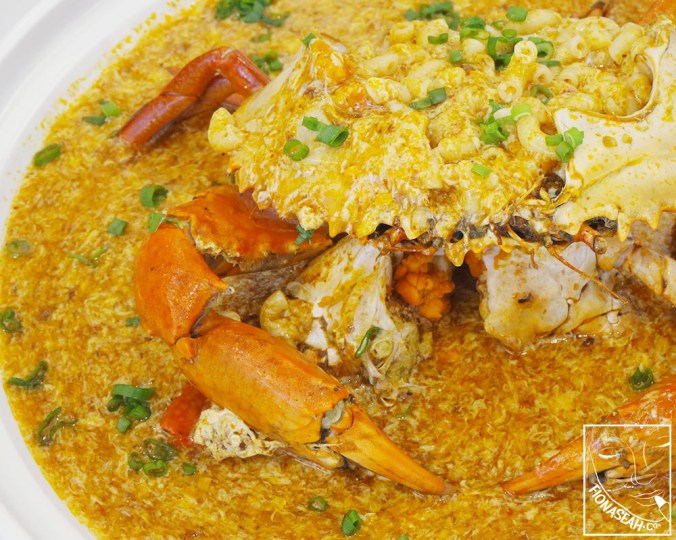 Chilli Sri Lankan Crab with Macaroni (Medium: S$10++/100g, Large: S$13.80++/100g, Dungeness Crab: S$128++/ea)