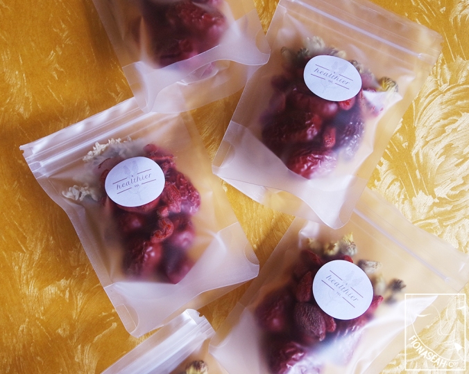 Dried Chrysanthemum with Goji Berries and Red Dates Tea (170g packed into 5 sachets, S$12)
